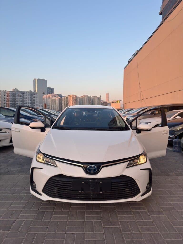 2022 Toyota Corolla Hybrid | GCC Specs | Ultra-Low Mileage