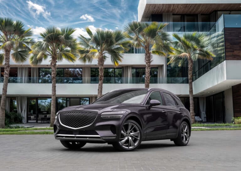 2023 Genesis GV70 Premium