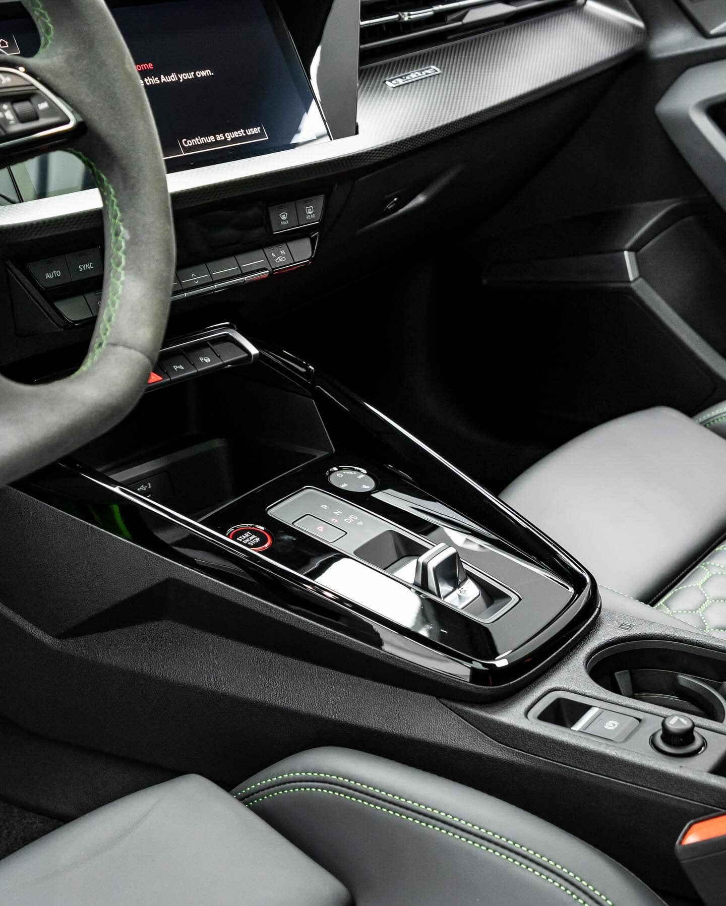 2024 Audi RS3 photo 2
