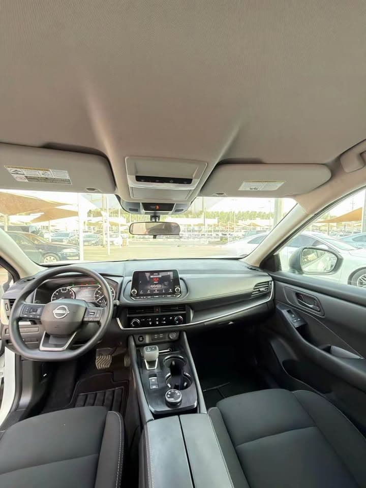 2025 Nissan ROGUE photo 3