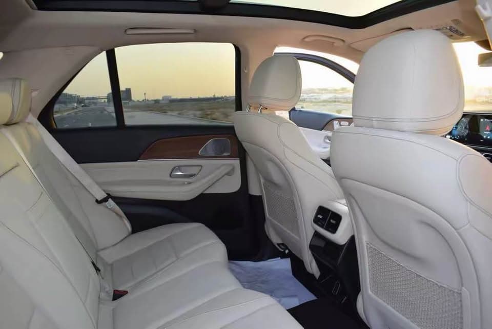 2023 Mercedes-Benz GLE photo 2