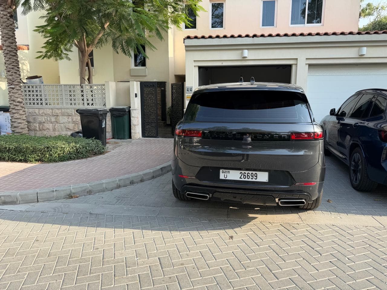 2024 Land Rover Range Rover Sport photo 4