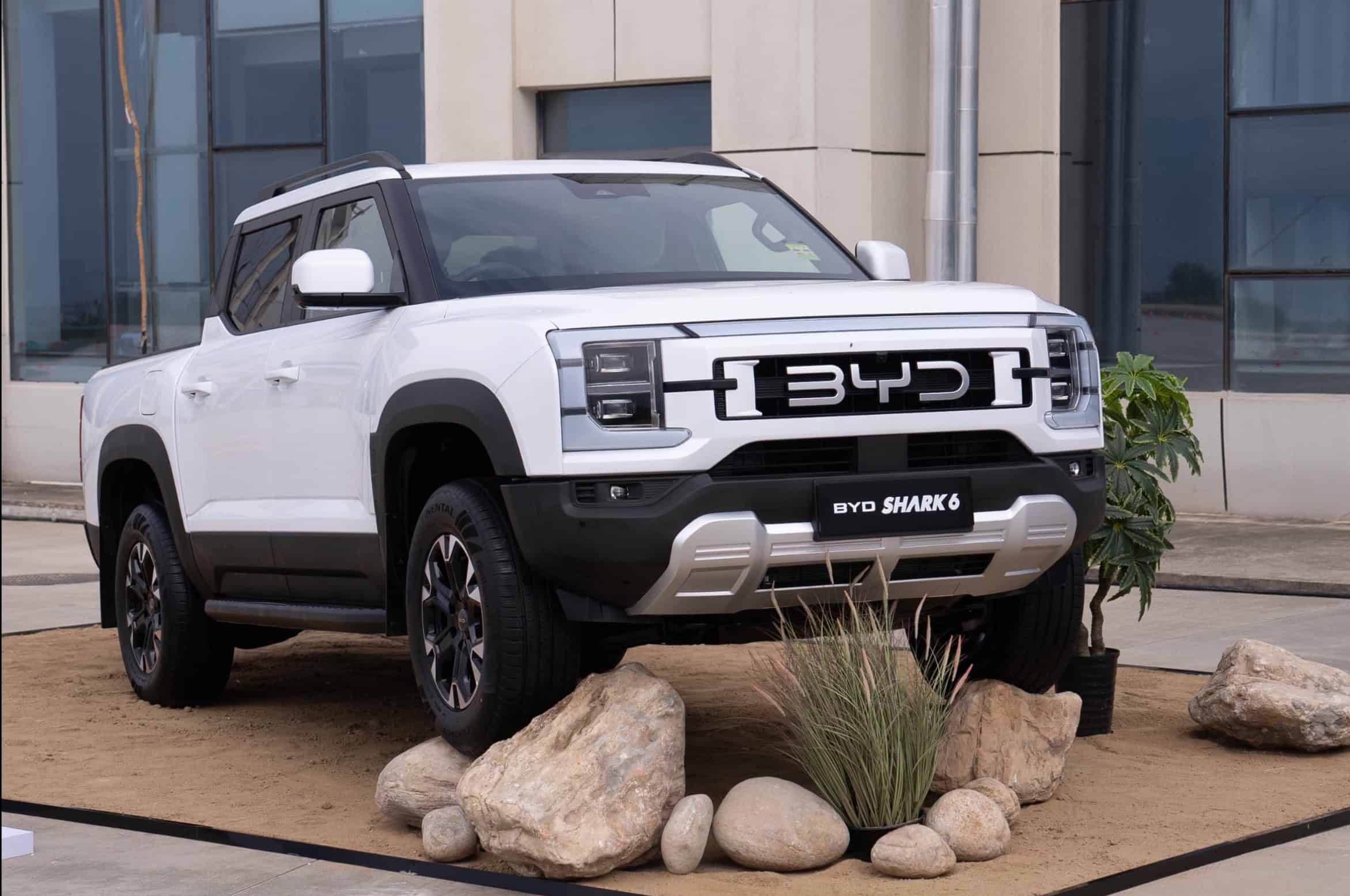 Introducing the 2025 BYD Shark 6
