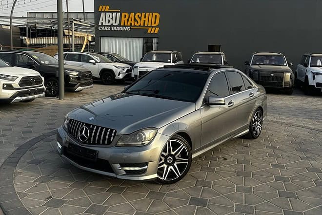 Sale Mercedes C200 Model 2014 Excellent Condition