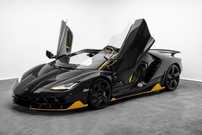 Lamborghini Centenario LP770-4 Roadster | 1 of 20
