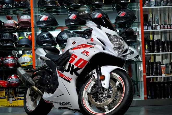 2020 Suzuki GSXR 600cc Supersport Bike CARSCLUBAE 2020 Suzuki GSXR 600cc Supersport Bike
