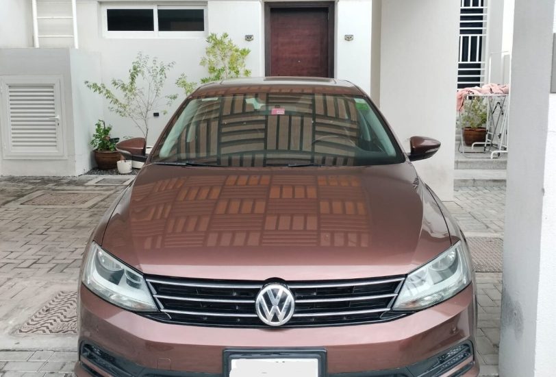 Volkswagen Jetta SEL 2017 For Sale in Dubai