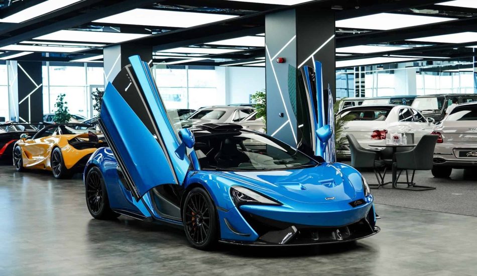 2020 Mclaren 620 R – 1 of 350 Pearl Motors