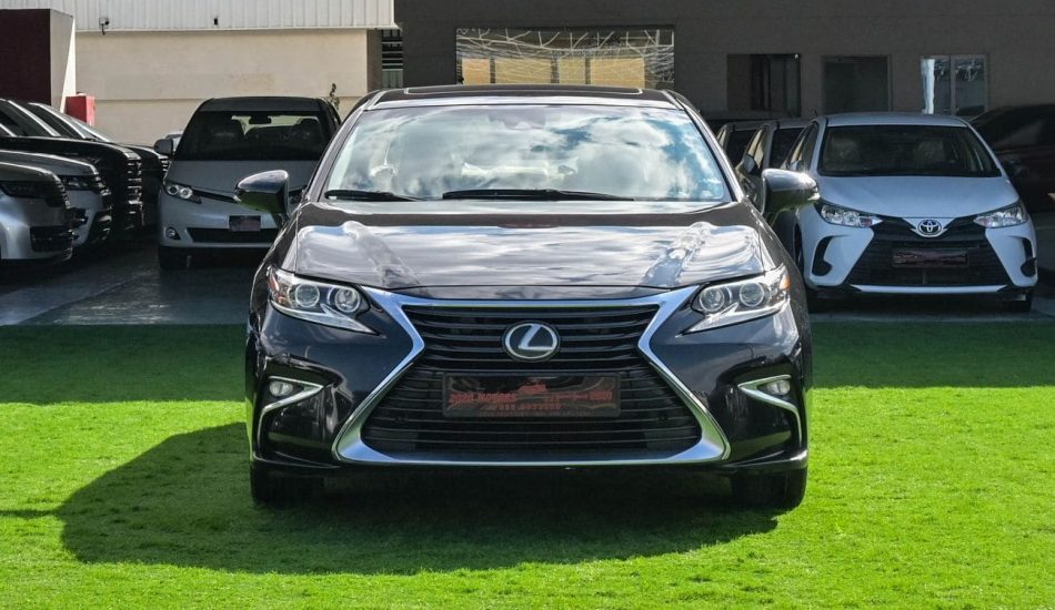 Sale 2017 Lexus ES350 in Sharjah