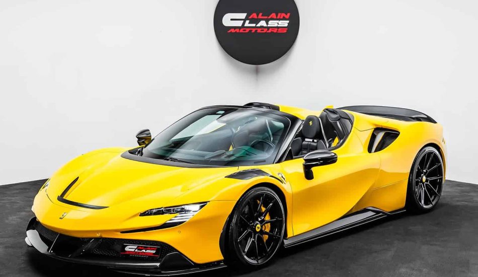 Sale Ferrari SF90 Spider Assetto Fiorano