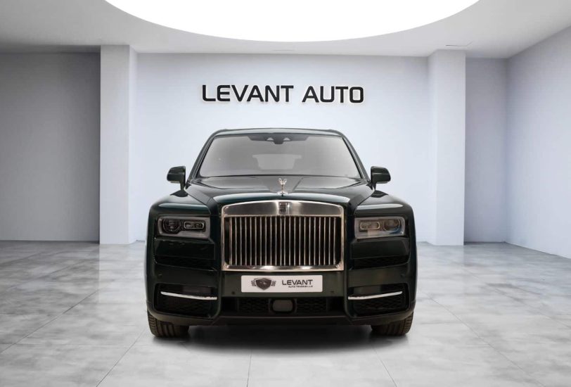 For Sale 2022 Rolls-Royce Cullinan in Dubai