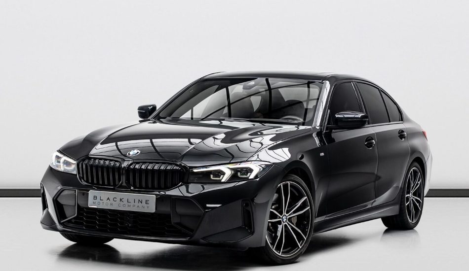 Sale 2023 BMW 330i Engine 2.0 in Dubai