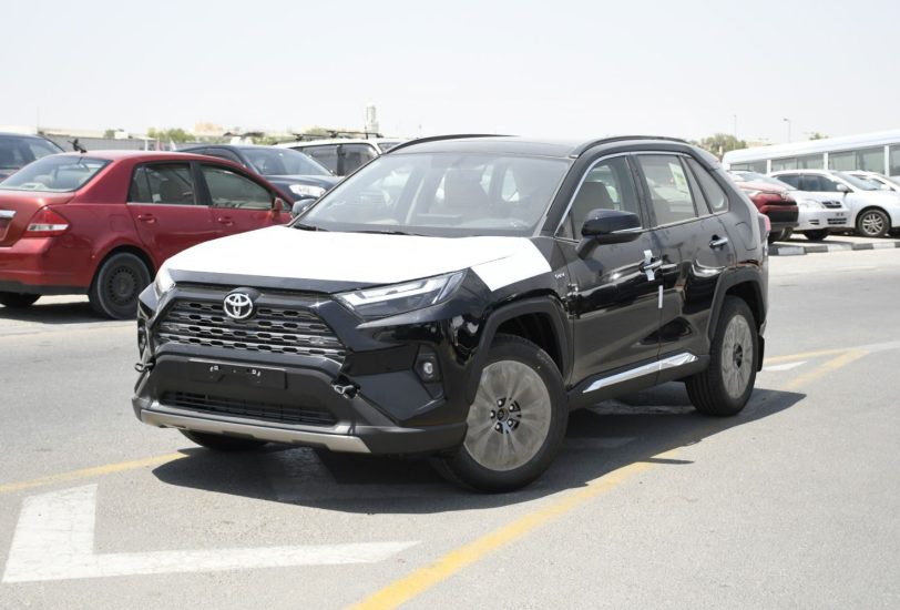 For Export 2025 Toyota RAV4 Limited in Dubai