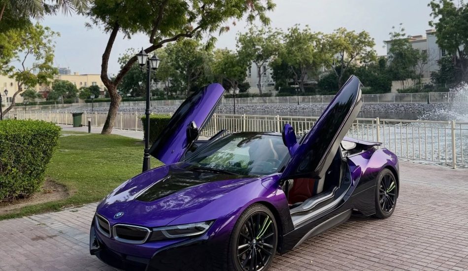 For Sale 2020 BMW i8 Roadster Convertible GCC