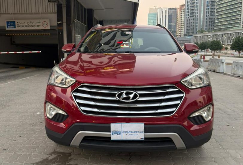 For Sale 2015 Hyundai Grand Santa Fe AED 22000