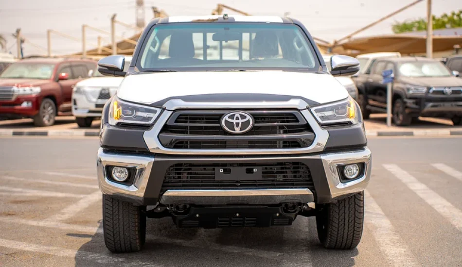 2025 Toyota Hilux SR5 2.7L A/T 4x4 Export