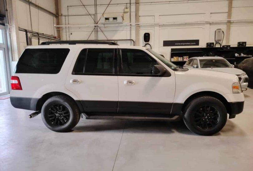 For Sale 2014 Ford Expedition in Dubai