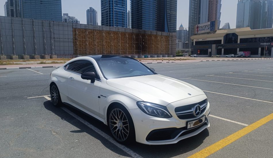 Sale Mercedes Benz C63 AMG Full Option