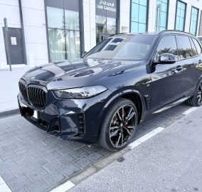 Sale BMW X5 xDrive40i M Sport 2024 Only 18,000 KM