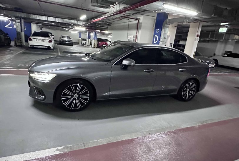 2021 Volvo S60 For Sale in Dubai