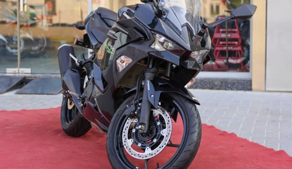 Used 2024 Kawasaki Ninja 500 Sport Bike for Sale