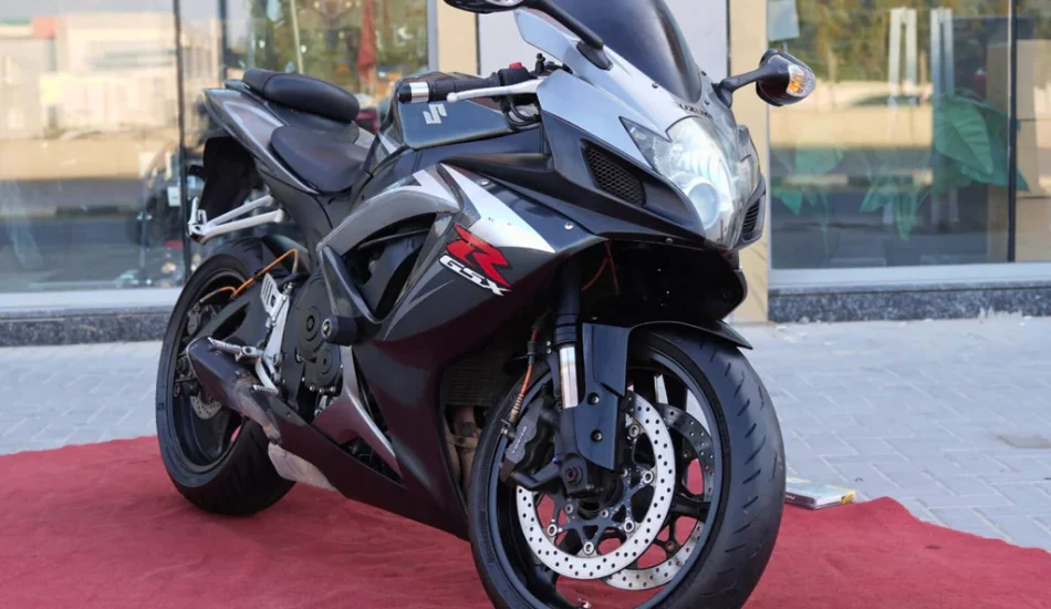 For Sale Used 2006 Suzuki GSX-R750 in Dubai