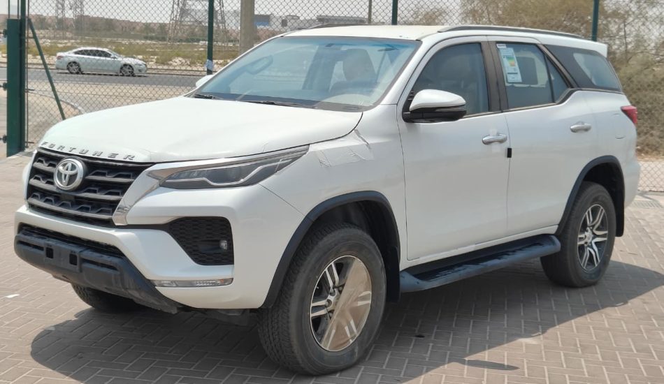 Export 2024 Toyota Fortuner SR5 High-Option 7-Seater