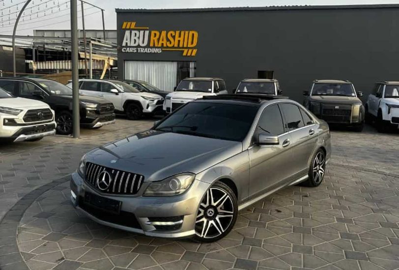 Sale Mercedes C200 Model 2014 Excellent Condition