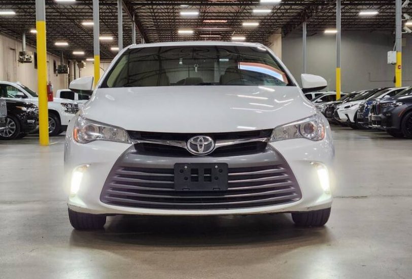 2017 Toyota Camry   GCC Spec   120K km   Abu Dhabi