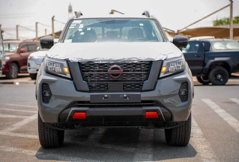 Export 2025 Nissan Navara PRO-4X 4x4 Diesel Pickup Truck