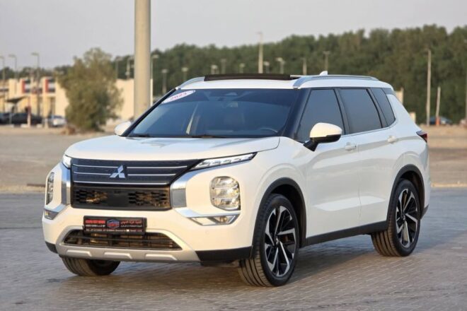 For Sale 2023 Mitsubishi Outlander Full Option