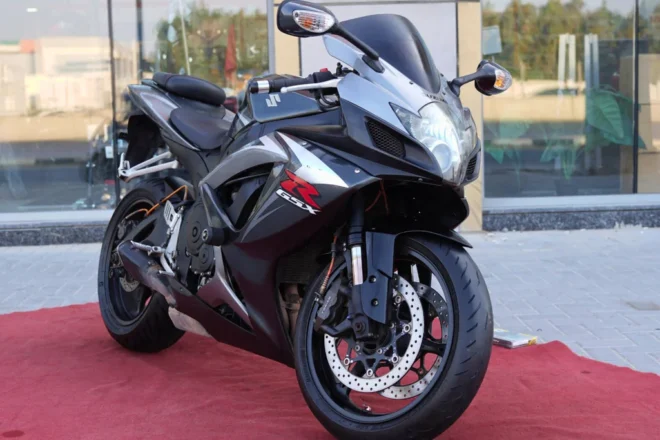 For Sale Used 2006 Suzuki GSX-R750 in Dubai