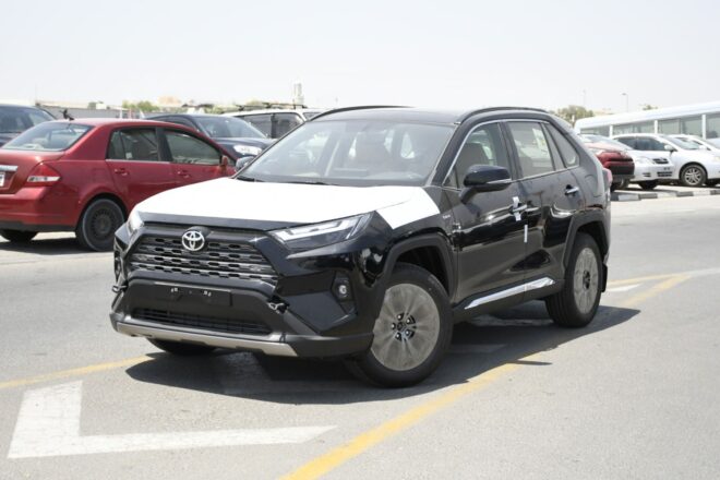 For Export 2025 Toyota RAV4 Limited in Dubai