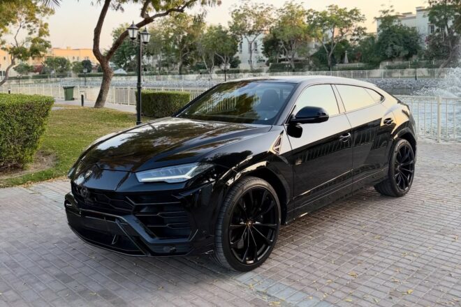 For Sale Lamborghini Urus 2019 in Dubai