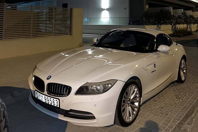 For Sale 2010 BMW Z4 GCC specs